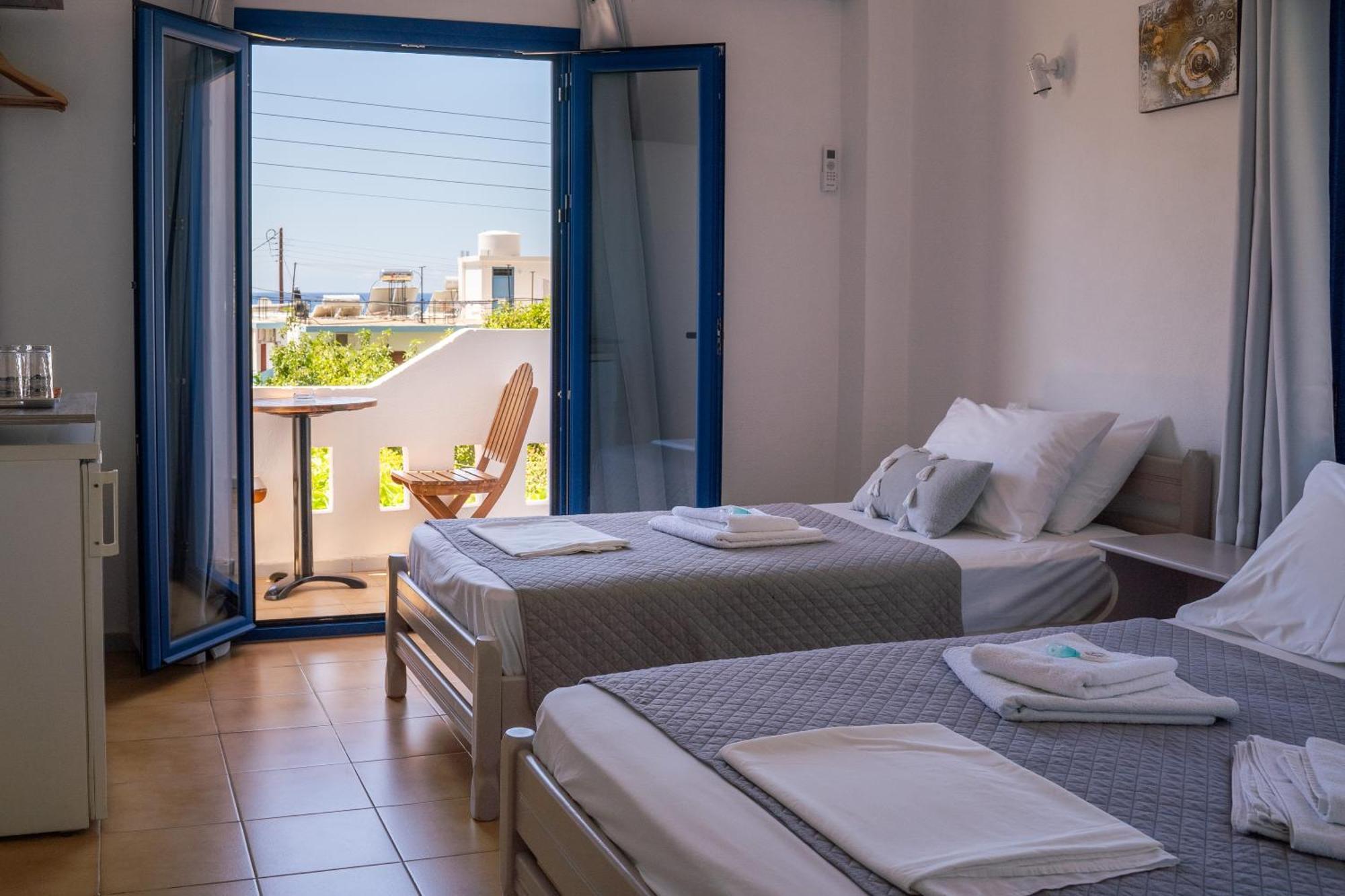 Giannis Rooms Айя-Румели Экстерьер фото